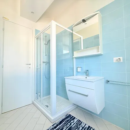 P095 - Porto Recanati, Nuovo Trilocale Con Ampio Terrazzo Vista Mare *